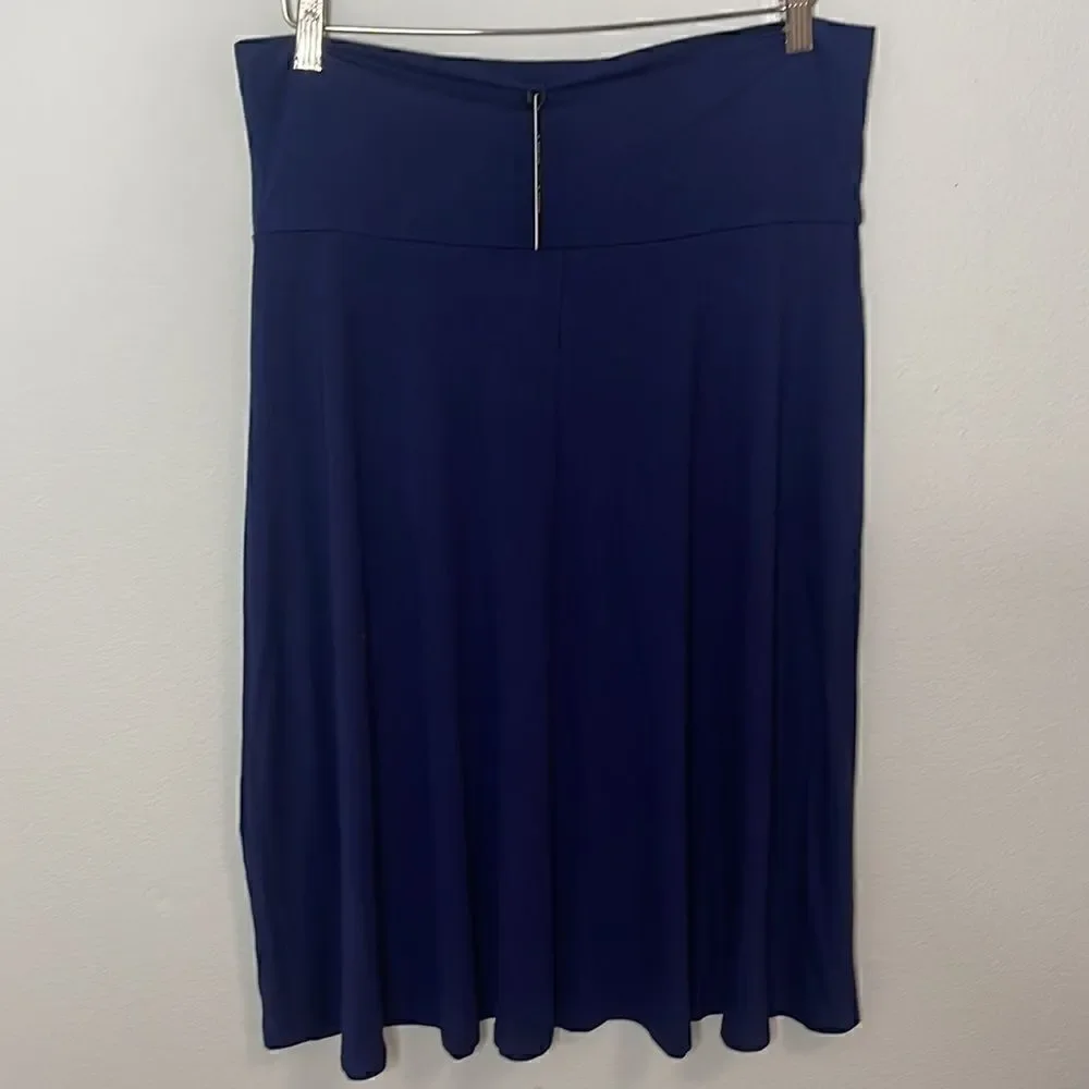 NWT Lock & Love rayon midi skirt.  Size large.  Soft and stretchy.
